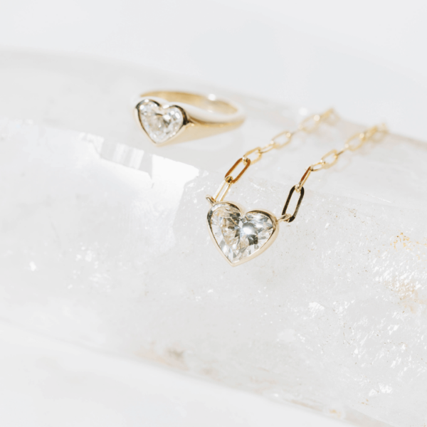 1ct Heart Diamond Signet Ring - Image 2
